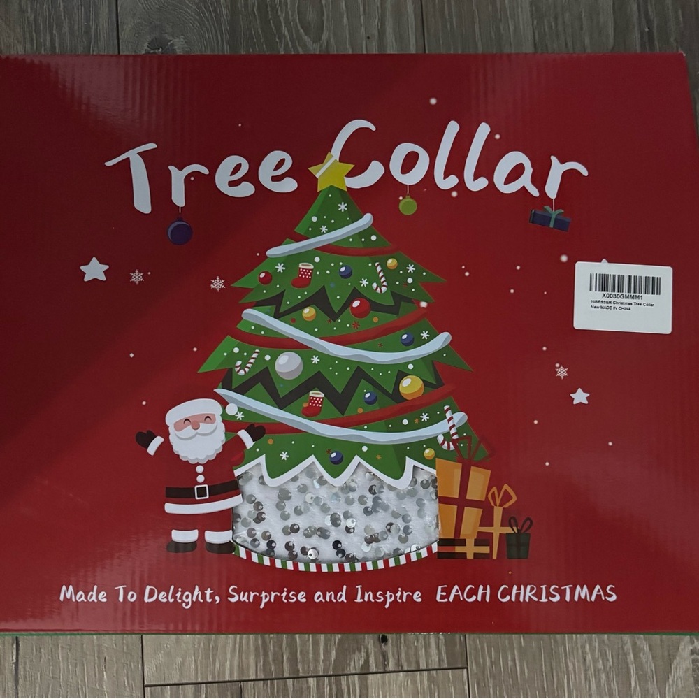 Festive Christmas Tree Collar